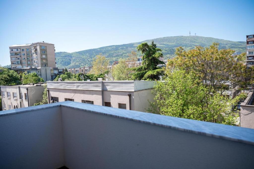New 1 Bedroom Apt In Skopje City Center - Free Parking Eksteriør bilde